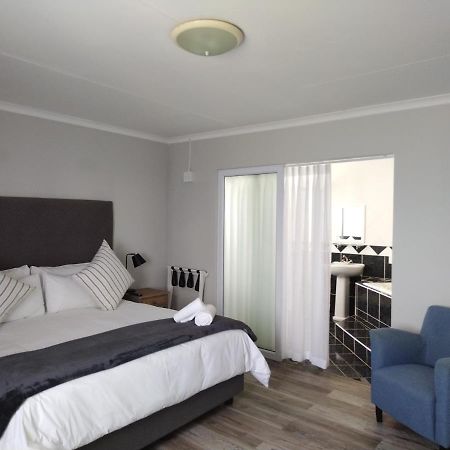 Blue Owl Guest House Mossel Bay Exteriör bild